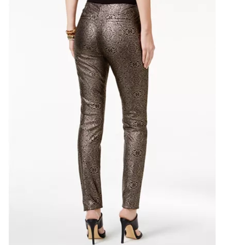 Alfani Macy's Metallic Rose Gold Skinny Pants NWT! - Picture 2 of 4